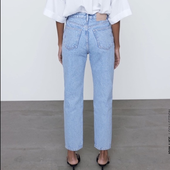 Zara Mom Fit Jeans - Picture 3 of 5